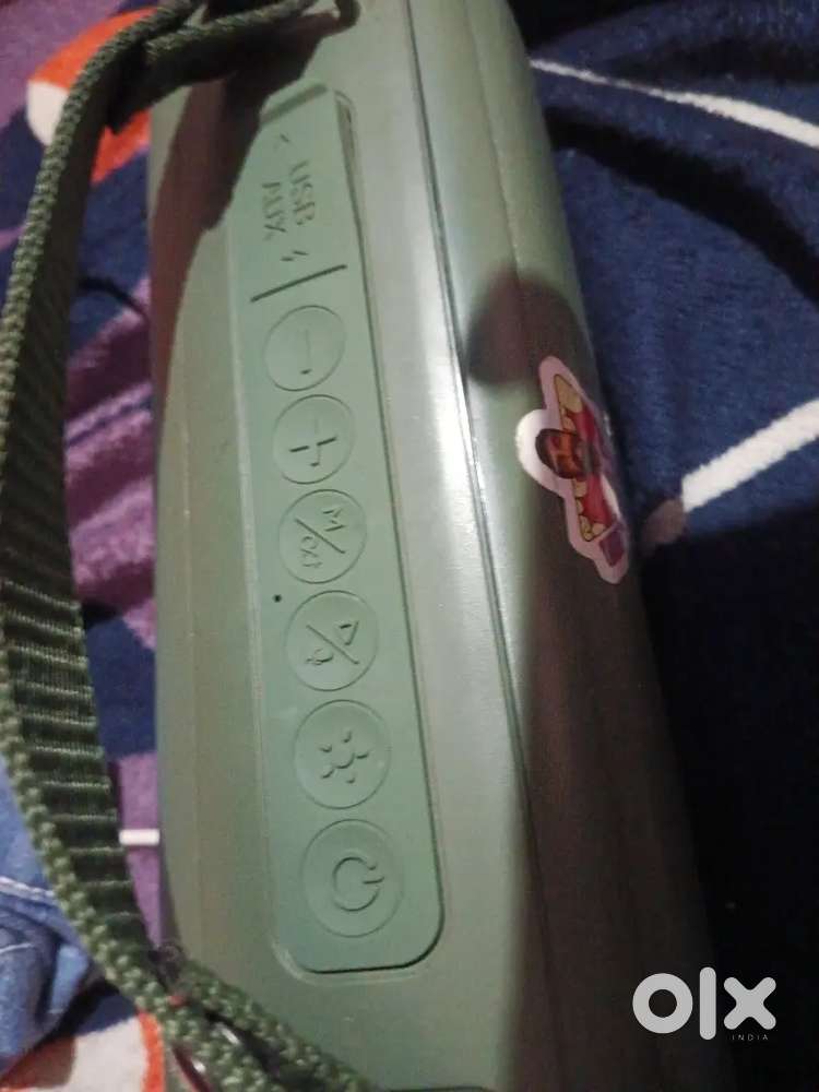 Boat Bluetooth speaker