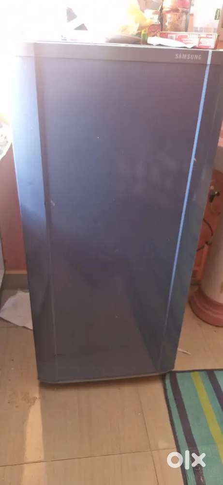 Samsung fridge working in good condition