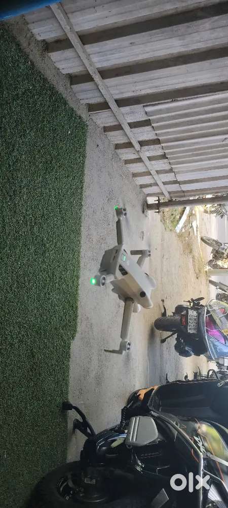 DJI drone mini 4 pro good condition like new