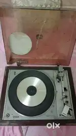 SALE OF PHILIPS RECORD PLAYER NO.242TWO PIECESother for 8500. Magnetic