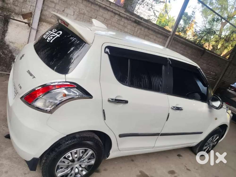 Maruti Suzuki Swift 2011 Petrol