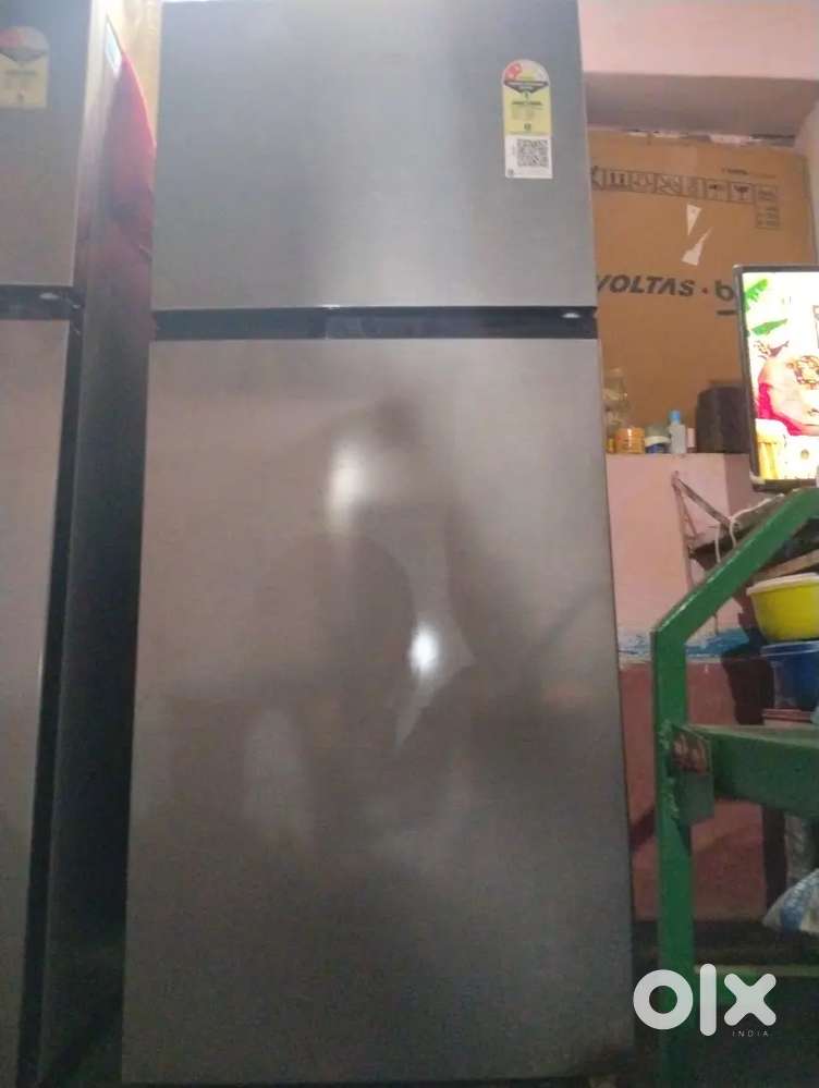 New one used only one month (fridge)