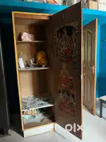 Single wardrobe with white laminate