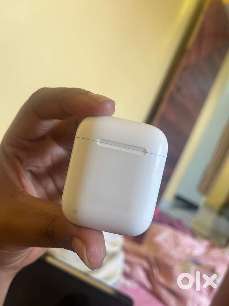 Apple AirPods 2nd Generation