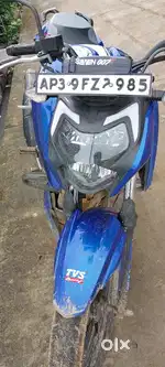 TVS Apache RTR 160 4v