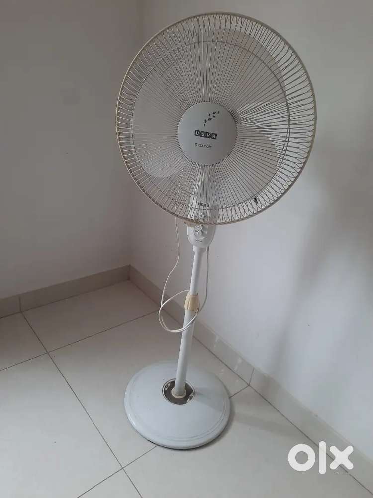 Pedestal fan for sale