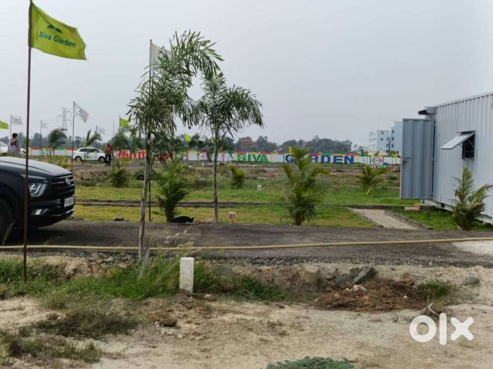 Plot for sale @ hot location in Padappai