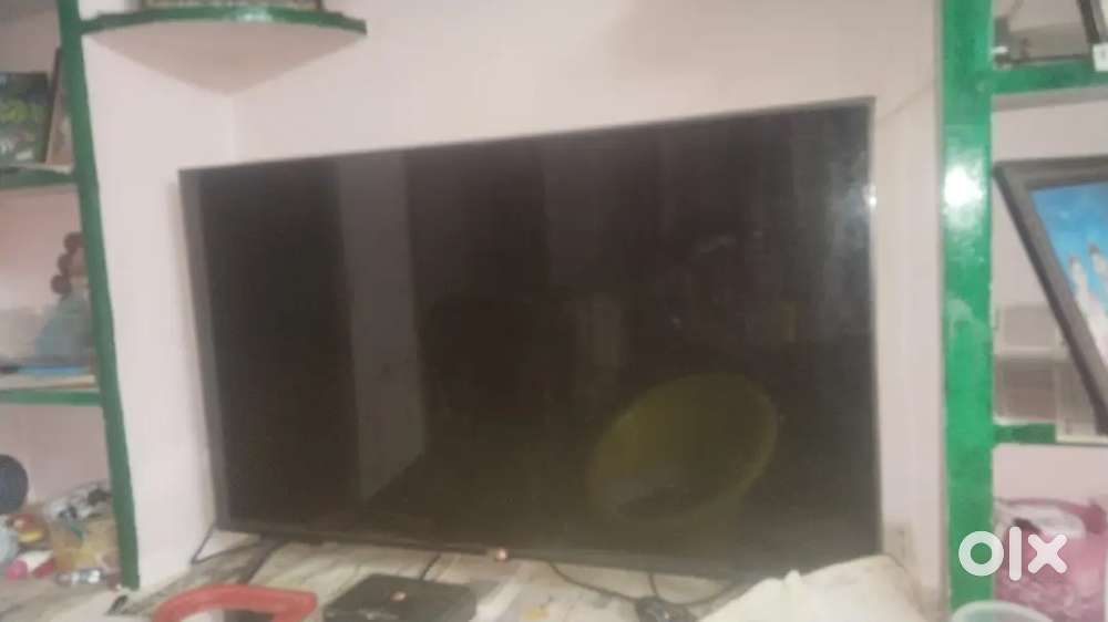 LG 32 inch