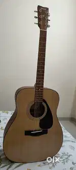 Yamaha guitar  in very good condition and rarely used