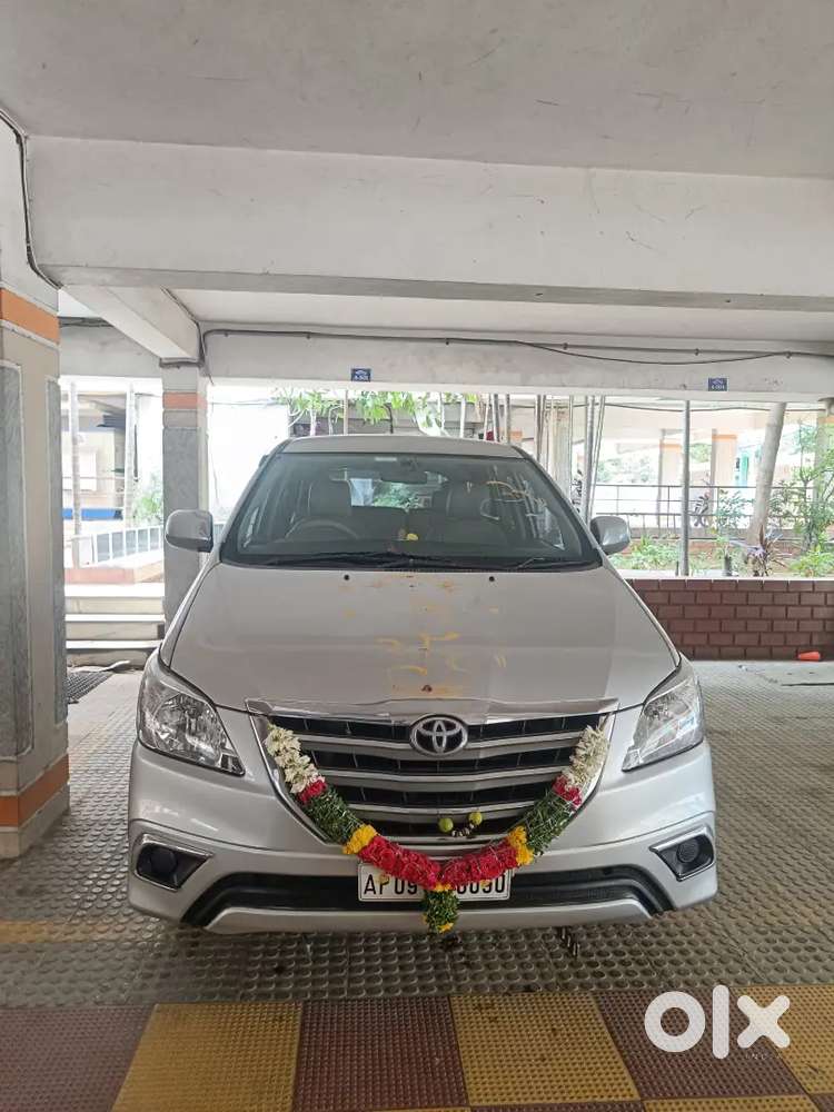 Toyota Innova 2010