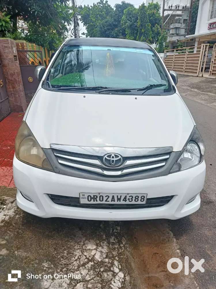 Toyota Innova 2009 Diesel Well Maintained
