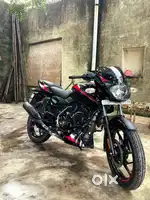 Pulsar 125 Bluetooth Carbon Addition Split Seat