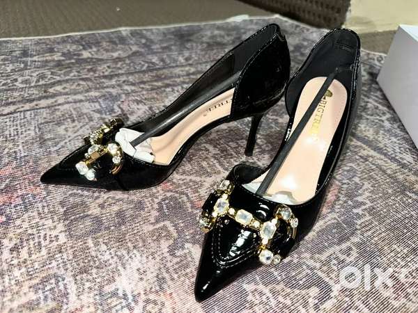 Brand new heel never used from USA