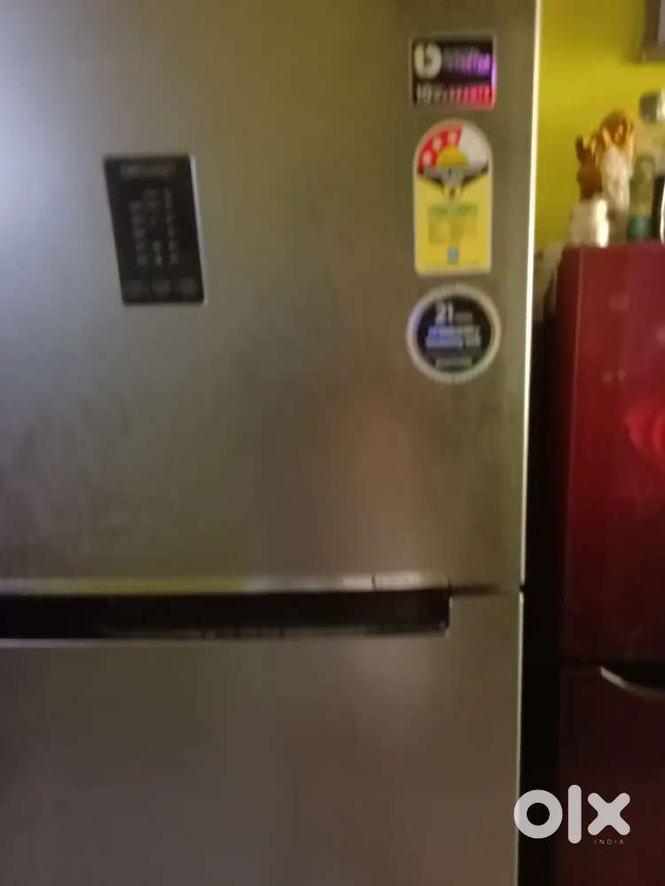 Samsung ki fridge 365 litre wala