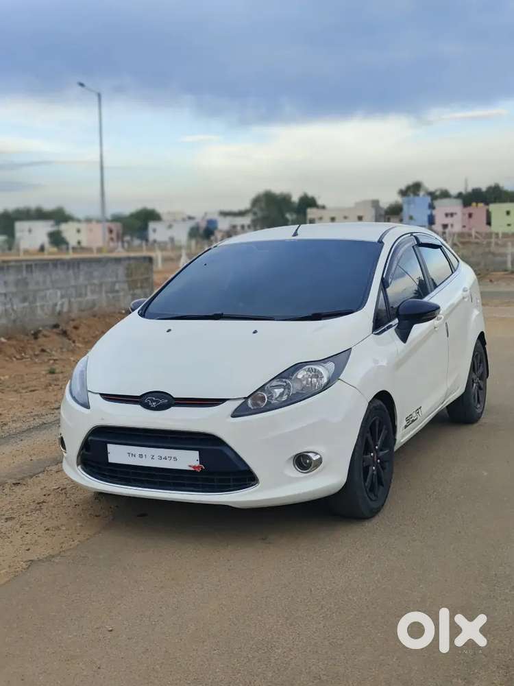 Ford Fiesta 2013 Diesel Well Maintained. 4 New Tires
