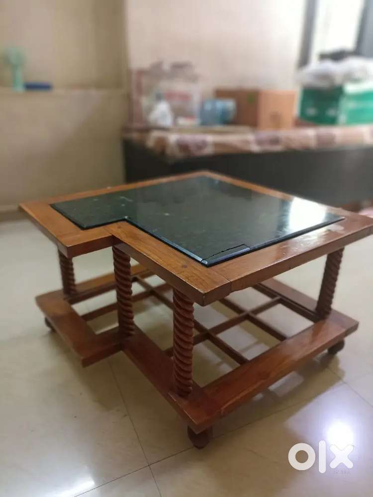 Central table in pure sag