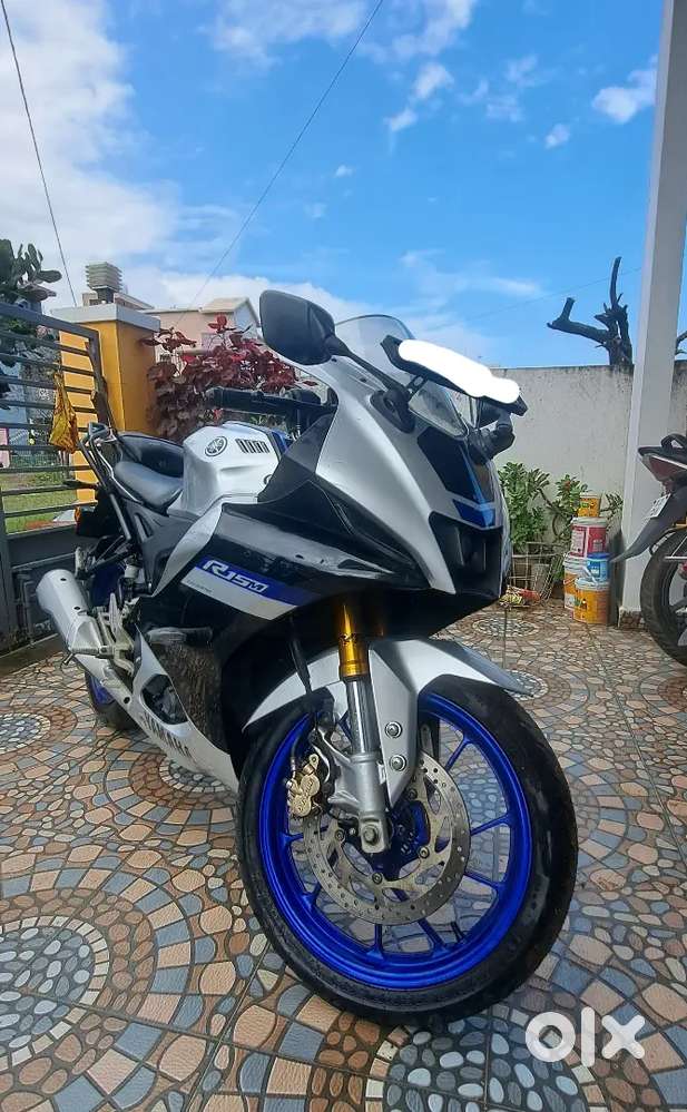 R15 M version Full service done in AUTHORISED Yamaha Dealer