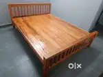 Mahagani wood cot