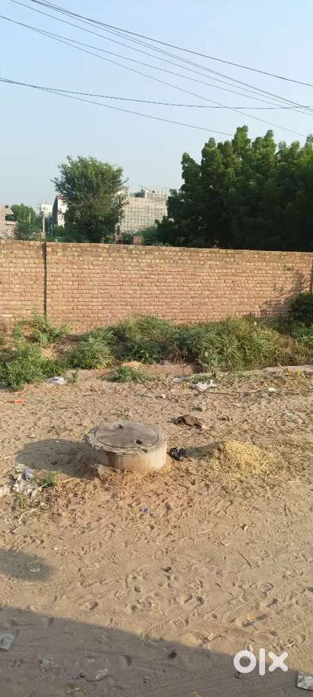 Plot required in ansal suanaht city