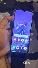 Samsung Galaxy Z flip 6 only 2 months old
