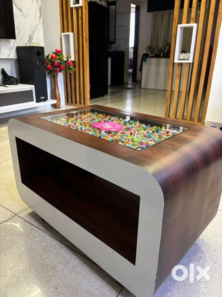 Centre table
