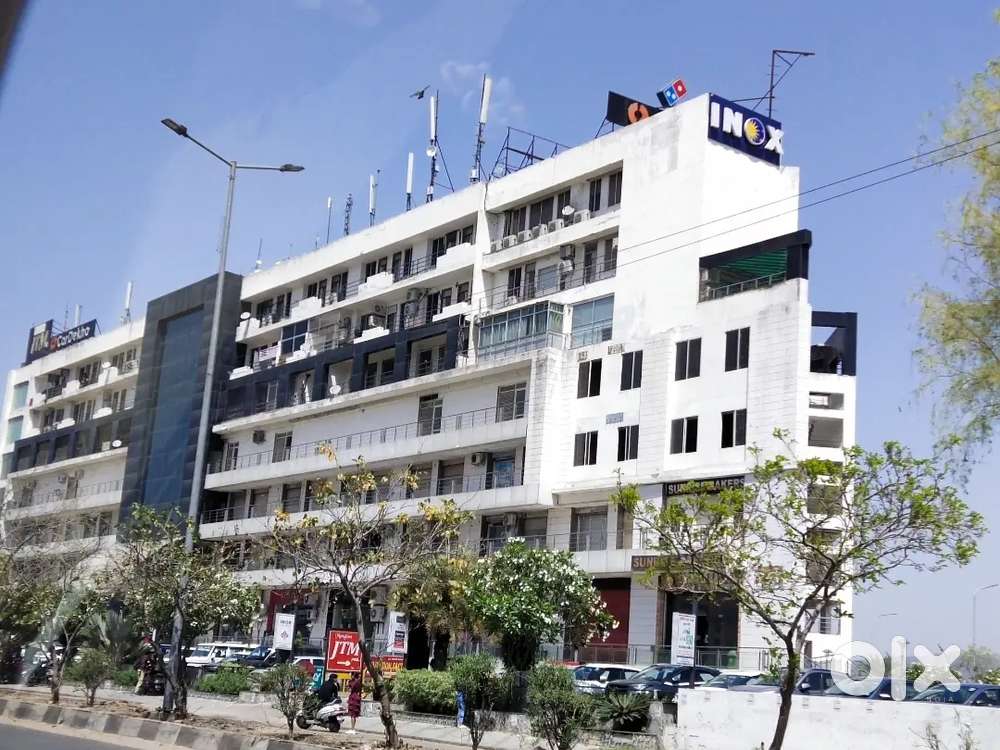 Shop available in JTM, Lower ground