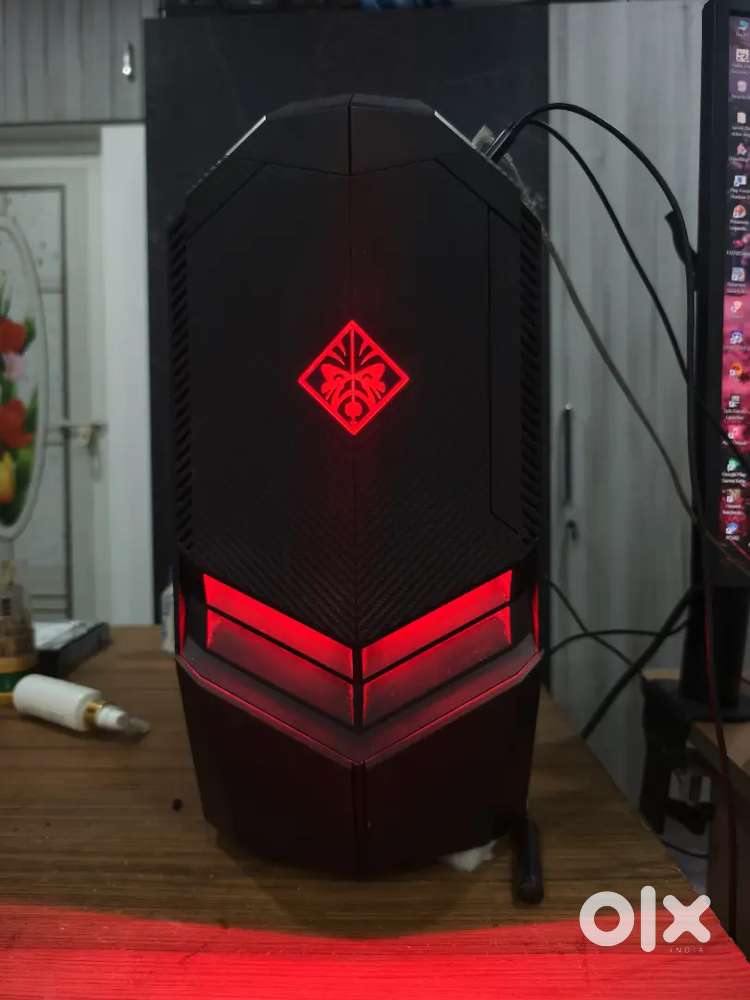 HP OMEN Gaming pc (desktop) with 4K Monitor and Graphics card (GPU)