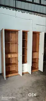 BRAND NEW 5 DOOR WARDROBE WITH MULTIPLE SHELFS READY TO SELL