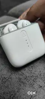 Boat airdopes 141 white colour
