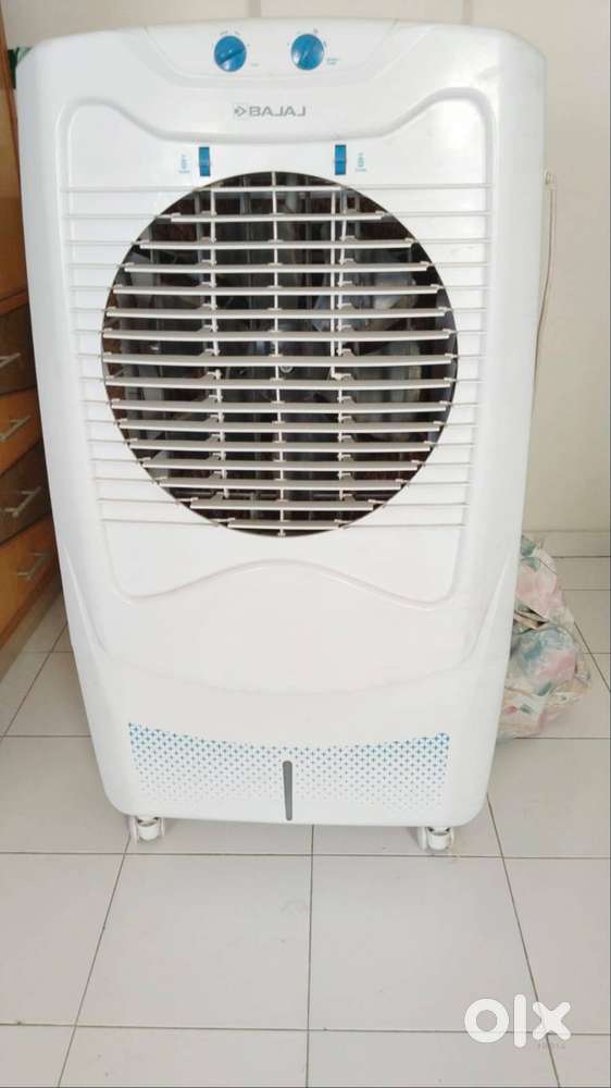 Bajaj cooler