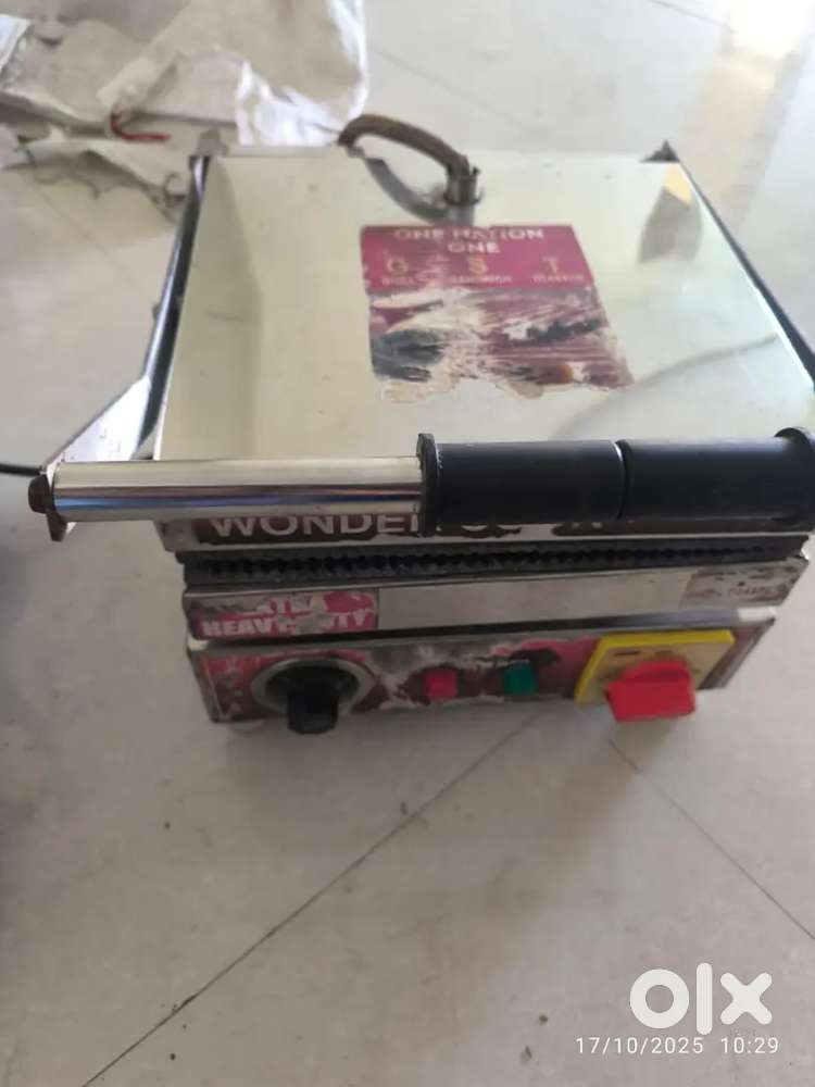 Sandwich maker