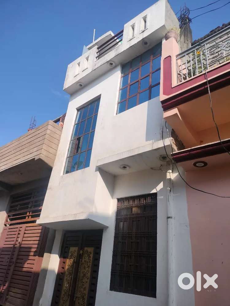 Double story ka makan Best Location Adarsh vihar colony  Orgent.Sale