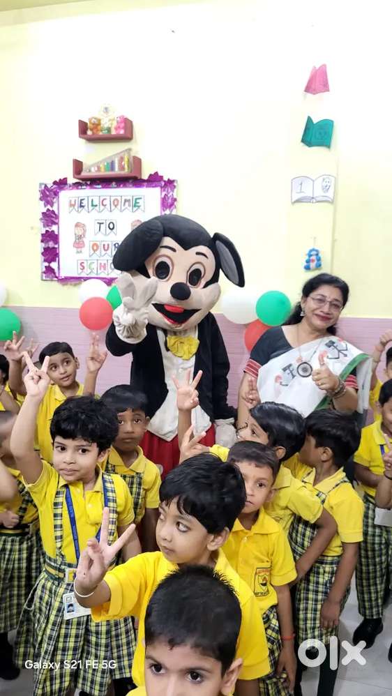 Pre school teachers required