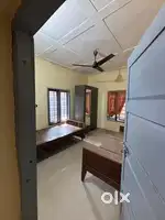HOUSE FOR RENT IN KALOOR NEAR JN STADIUM FOR BACHELORS