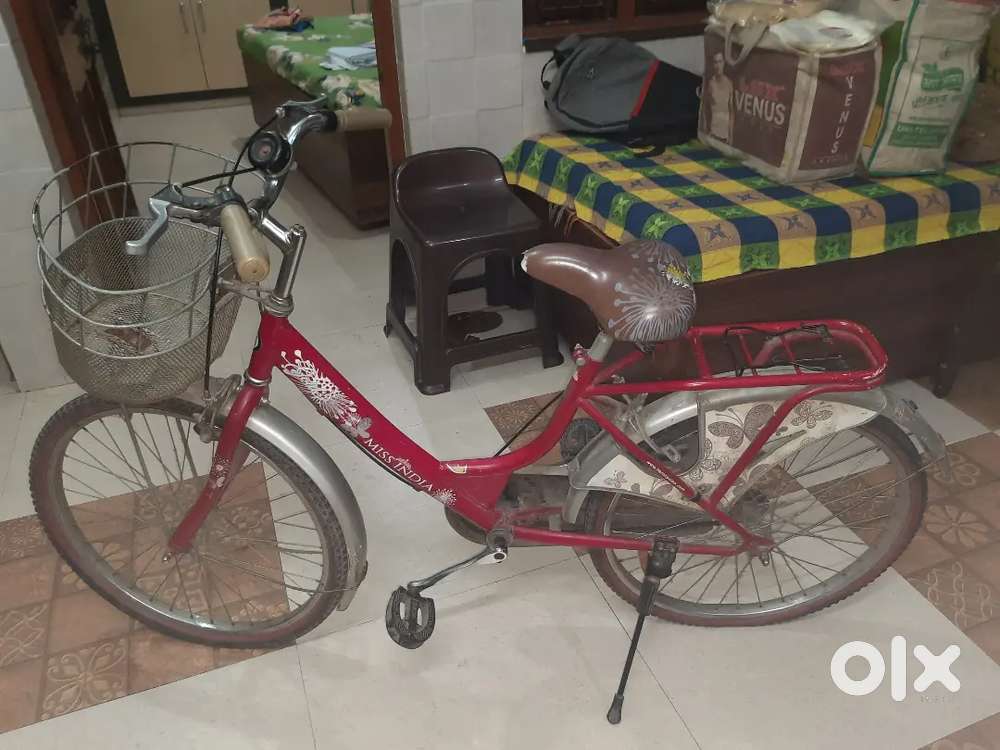 Cycle for young girls