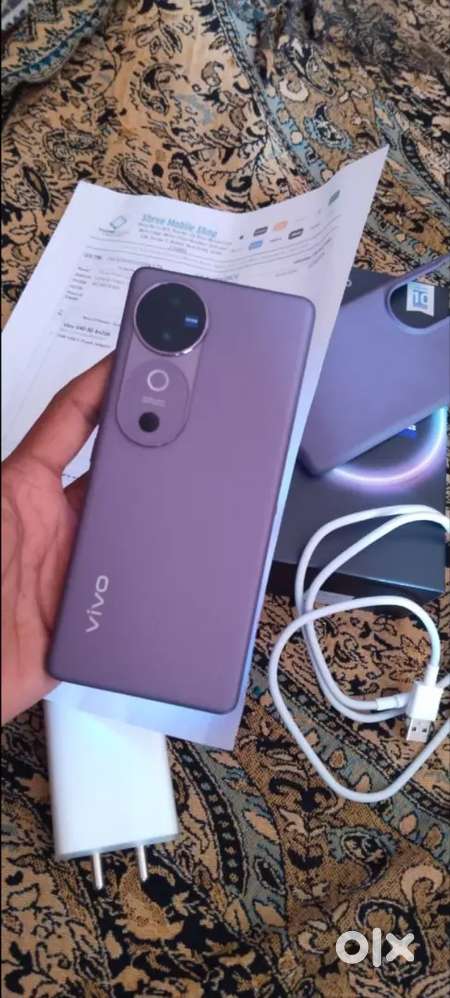 Vivo   8GB       RAM