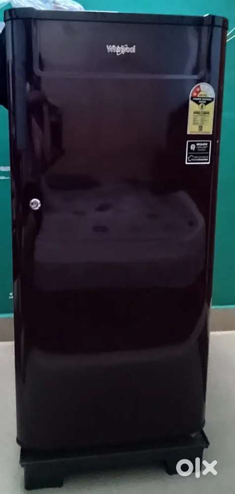 Whirlpool 185L refrigerator with stand
