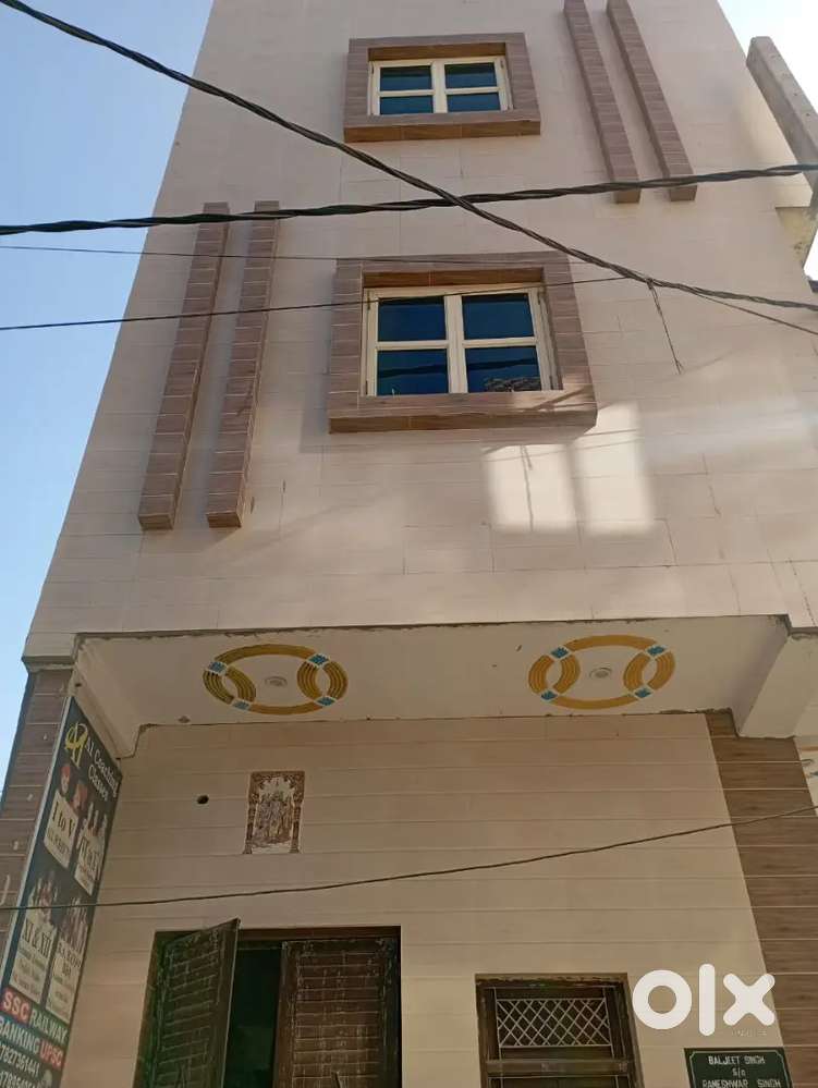 L Type 25 Yards Newly Constructed House for sale