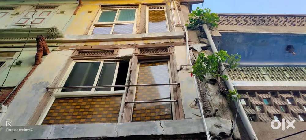 2 Floor House
