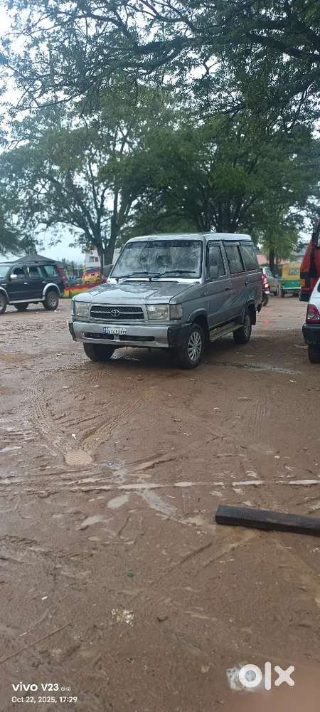 Toyota Qualis 2000 Diesel 259000 Km Driven