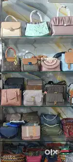Store incharge sales girl
