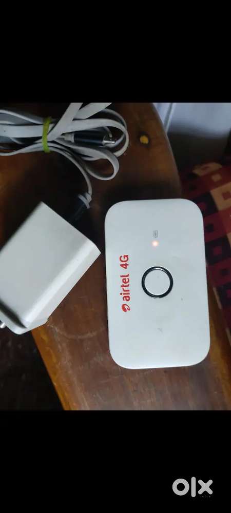Airtel hotspot modem with charger