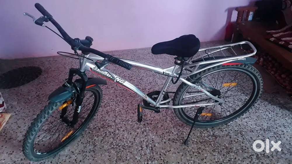 Brand New condition cycle with lock