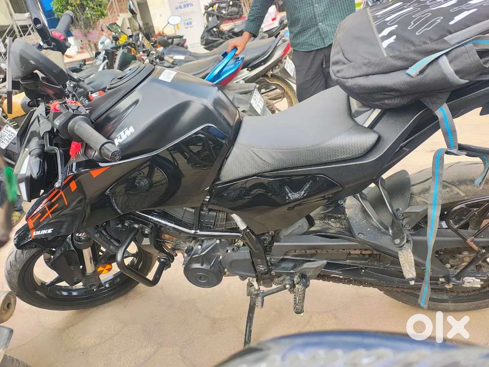 Duke 250 gen 3 only 1400 km ridden