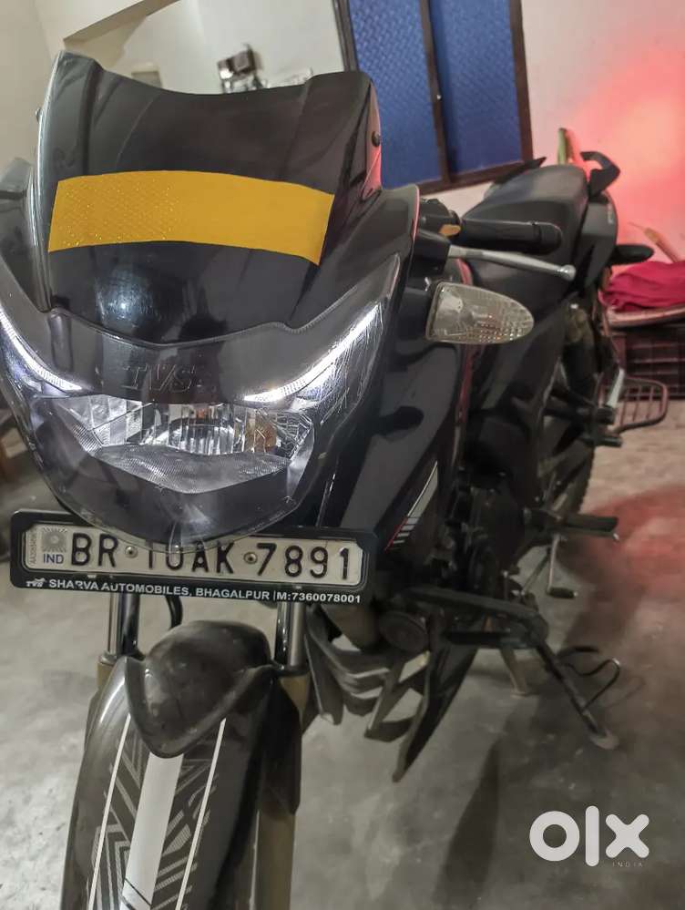 Apache RTR 180 2022 model BS4 full condition full black