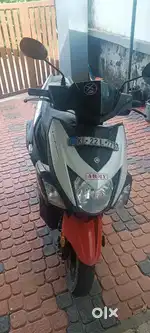 Yamaha Cygnus Ray ZR
