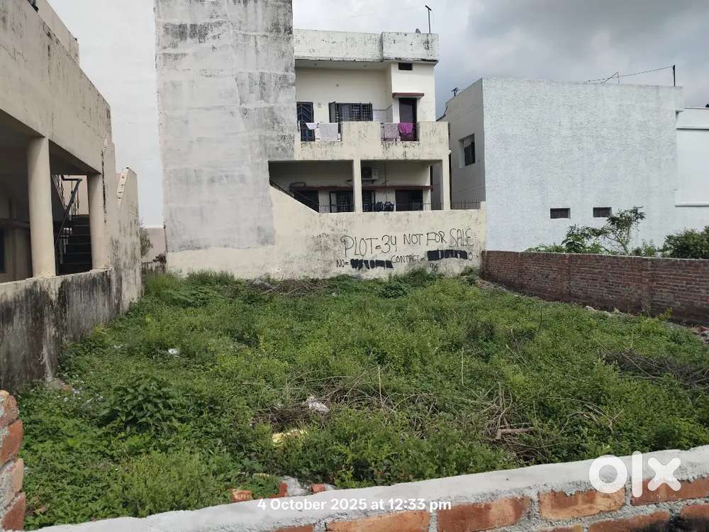 Gated Society plot available Near 2 bachhi road .
