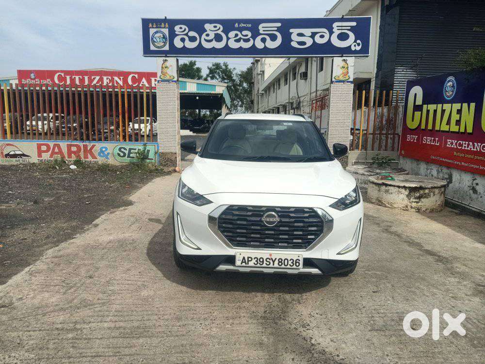 Nissan Magnite 1.0 XV Premium, 2023, Petrol