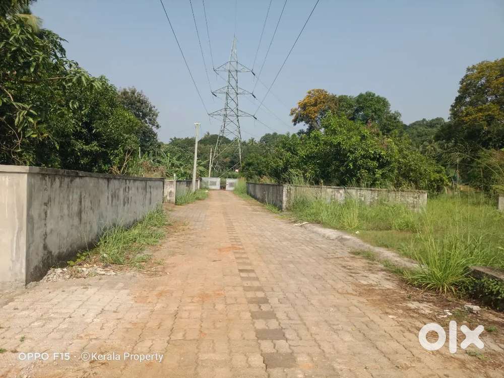 Commercial land / Godown space rent Mannuthy Thrissur