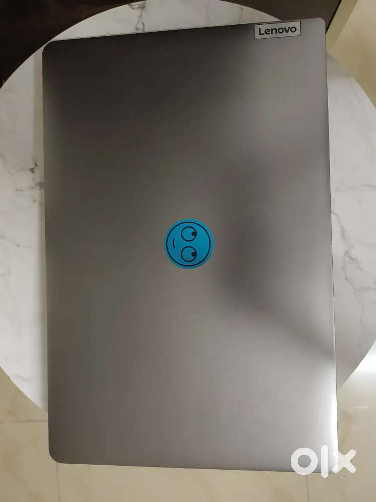 Lenovo IdeaPad slim 3  Intel core i3 11gen  8GB RAM/512GB SSD